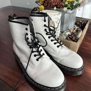 Men’s Dr. Martens White Sz. 12 Lace-up Boots